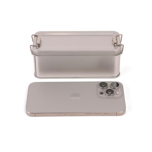 علبة معدنية حافظة للطعام