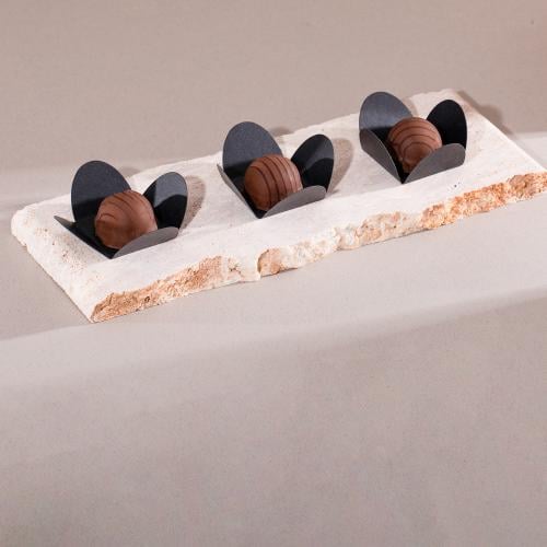 مقسمات ورقية لون أسود - (12) حبة | 4*4*3 سم