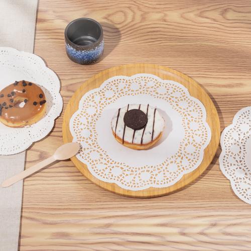 مجموعة ( 50 ) ورق دنتيل ابيض بشكل دائرى