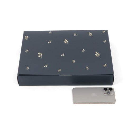 علبة ورقية فاخرة لون كحلي مقسمة (3) أقسام - (6) حب...