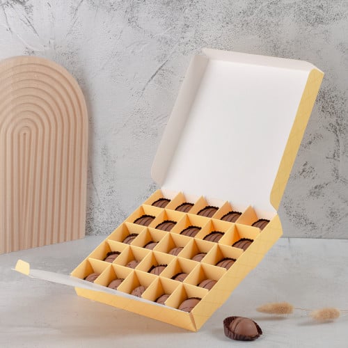 مجموعة (12) علبة فاخرة للشوكليت والحلويات لون أصفر...