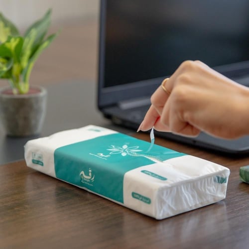 بكج صفقة التوفير لمناديل رقة اليومية - (50) عبوة م...