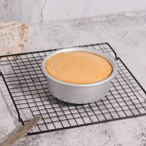 قالب كيك فضي بقاعدة متحركة |14*11.5*5 سم