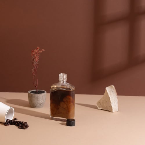 مجموعة ( 12 ) قارورة زجاجية للمشروبات بغطاء أسود-...