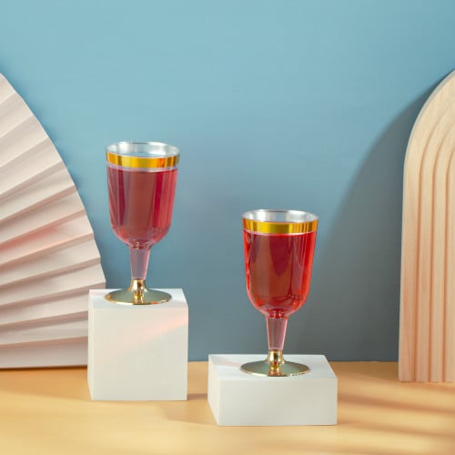 مجموعة (6) كاسات فاخرة شفافة بقاعدة ذهبية | 6 انز