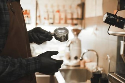 مجموعة (100) قفاز فنيل أسود بدون بودر كبير