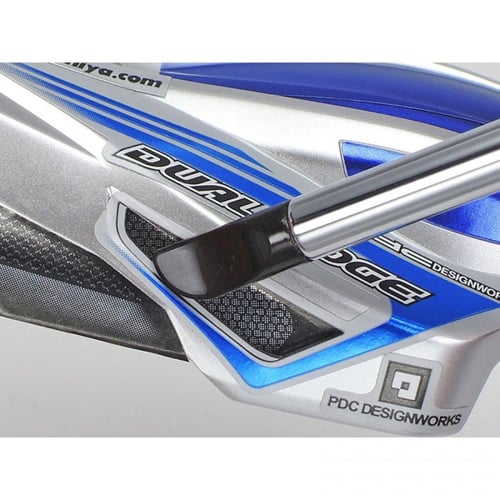 واضع الملصقات مع فرشاة التنظيف