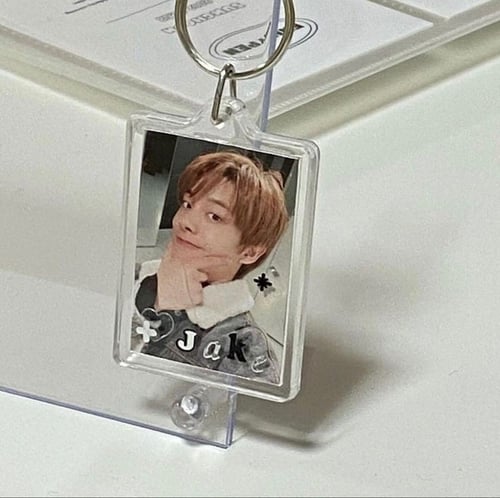 صور الميداليه الشفافه حسب الطلب