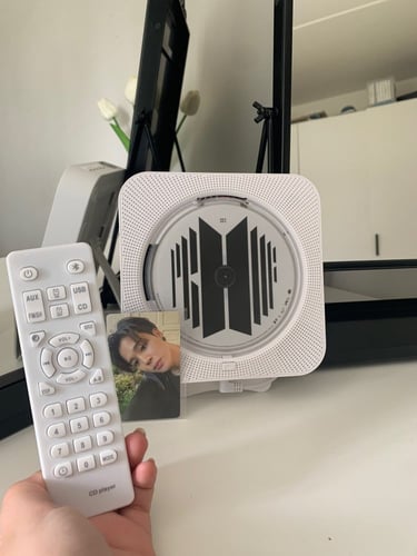 مشغل CD ابيض