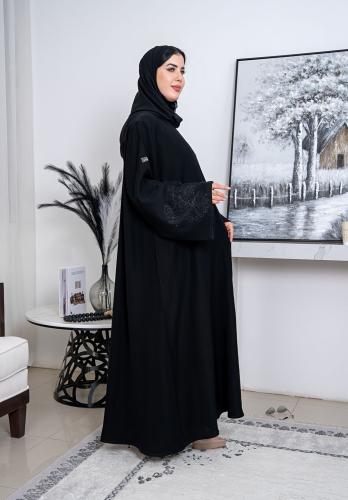 عباية نص كلوش تطريز كم مرصع كرستال