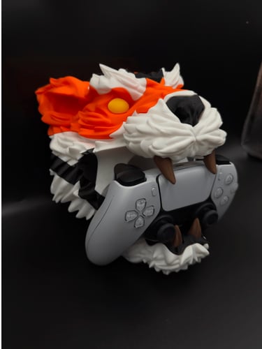 Tiger Fang Wall Stand