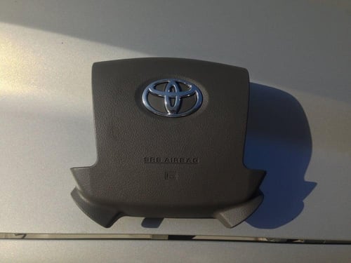 ازرار تحكم و غطاء ايرباق لاندكروزر 2015 -2008