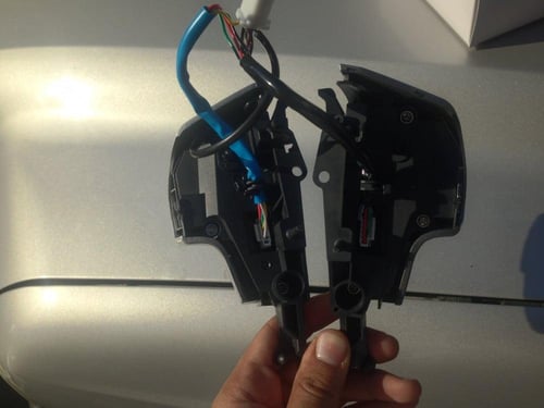 ازرار تحكم و غطاء ايرباق لاندكروزر 2015 -2008