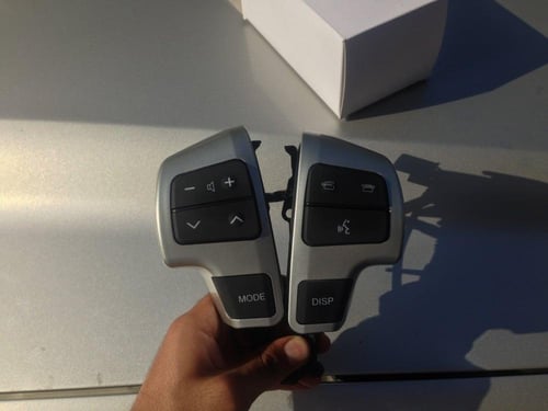 ازرار تحكم و غطاء ايرباق لاندكروزر 2015 -2008