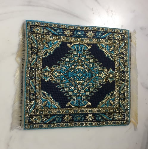 ميني كوستر بنمط سجاد شرقي