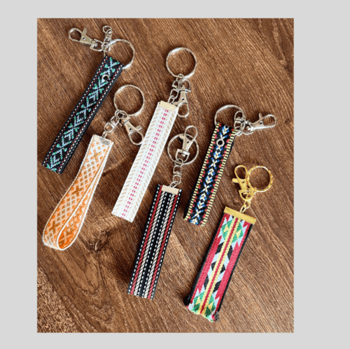 ميداليات مفتاح بنقوش سدو