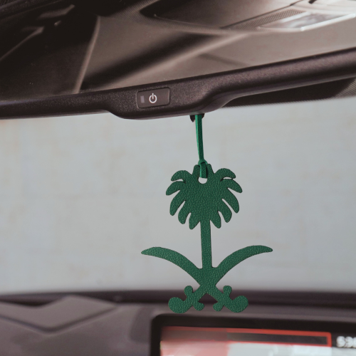 تعليقة سيفين ونخلة جلد