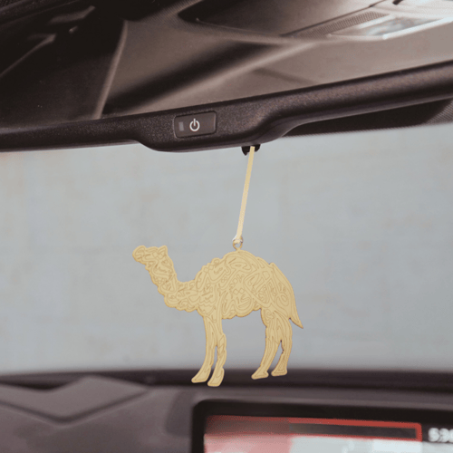 تعليقة المملكة العربية السعودية بشكل ( جمل - صقر -...