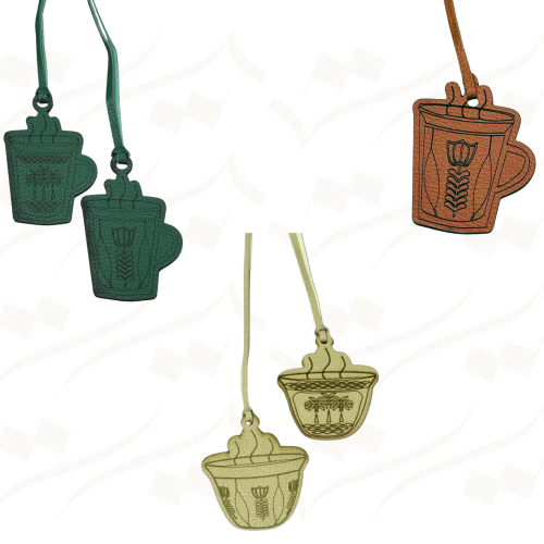 تعليقات من الجلد بشكل بيالة او فنجال