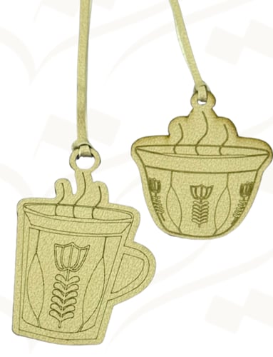 تعليقات من الجلد بشكل بيالة او فنجال