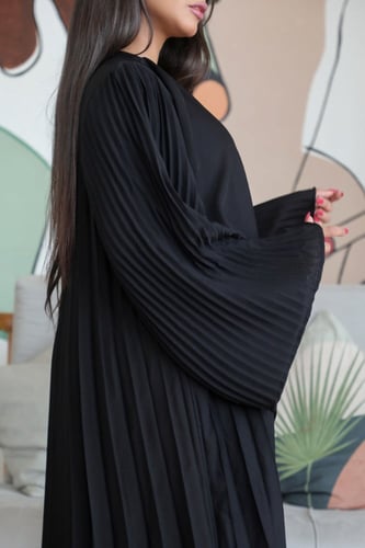 عباية زوم كسرات كامل كم مربع – فاخرة ومميزة