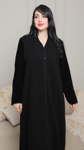عباية تيجان كتف مخمل لول بتصميم راقٍ ولمسة شتوية ف...