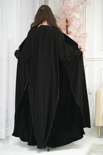 عباية شتوي تدخيلات قطيفة – دفء وأناقة ملكية