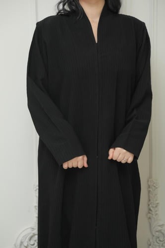 بليزر فكرو مقلم جديد بتصميم كلاسيكي أنيق