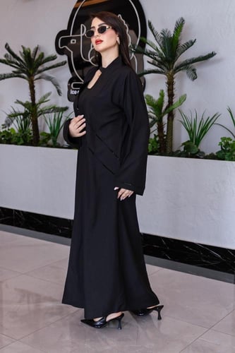 عباية كريب بحريني شك خطوط أنيقة وفاخرة