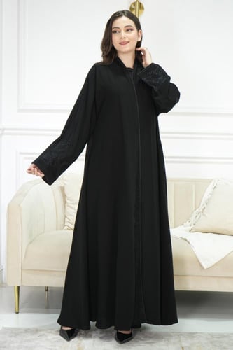 عباية ملكي هاري كم – إطلالة بسيطة فاخرة