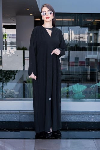 عباية خطوط شك كريب ملكي بزرار كامل – أنيقة وعملية