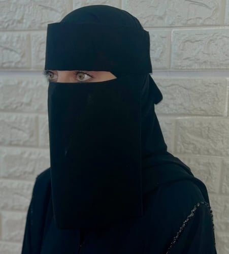 نقاب مطاط قصير 9 إنش مريح وعملي