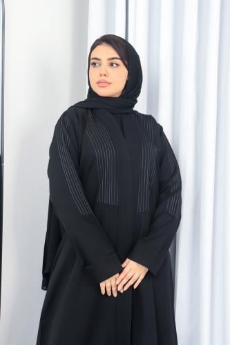 عباية قيطان أمام كم كرستال فاخرة وراقية بتصميم عصر...