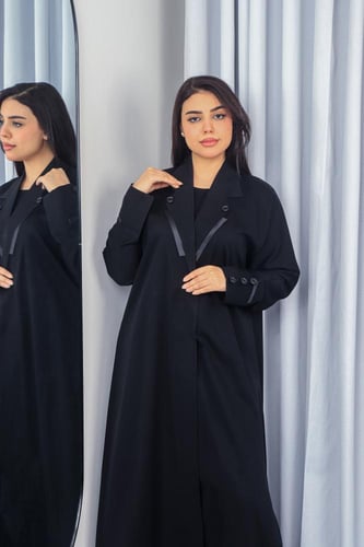 عباية بليزر ستان أنيقة بلمسة زرار أمامي وكم واسع