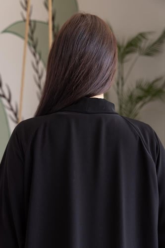 عباية هاري كم وأمام بيج كريب ملكي – فاخرة ومميزة