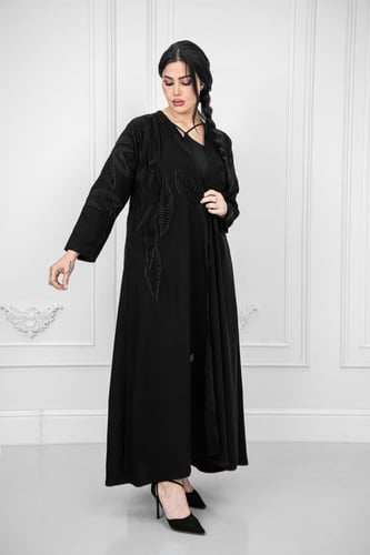 عباية ملكي تطريز نص جديد – عصرية ومميزة