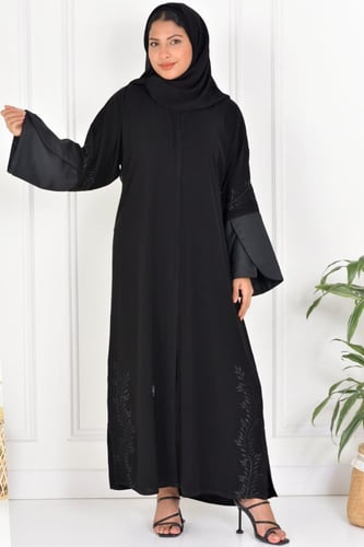 عباية ملكي كوري بتطريز كم شاهين أنيقة وفاخرة