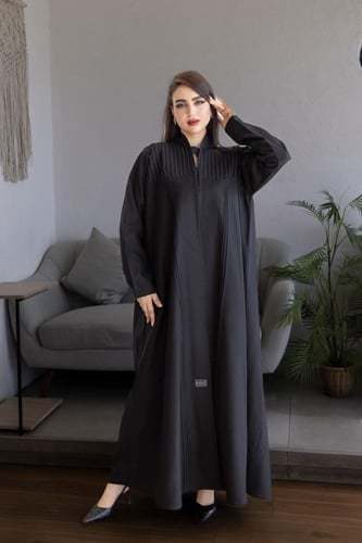 عباية كتان مقلم شك – عملية وعصرية