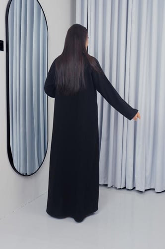 عباية بليزر نص كلوش بدقة خيط فاخرة بتصميم ملكي أني...