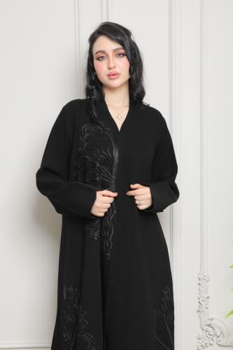 عباية تيجان تطريز هاري جنب وأمام راقية وفاخرة