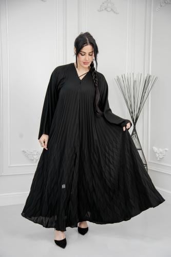 عباية كسرات تحت مكعبات – عملية وأناقة يومية