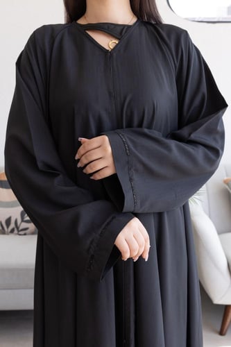 عباية كلوش انترنت كم شك – فاخرة ومميزة