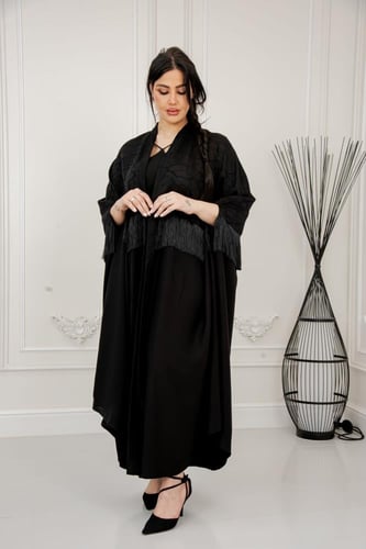 عباية بشت هدب انترنت وجاكارا – فاخرة ومميزة