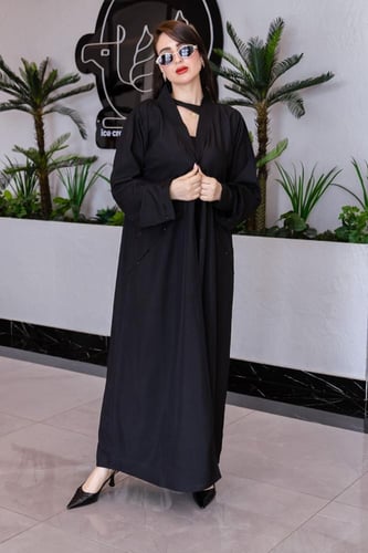 عباية كريب بحريني شك خطوط أنيقة وفاخرة