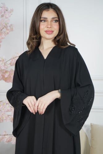 عباية نواعم سوداء كم مروحة مزينة بشغل شك يد أنيقة...