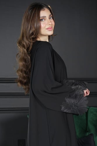 عباية نواعم حرير كلفة فصوص أسود بكم مربع أنيق وفاخ...