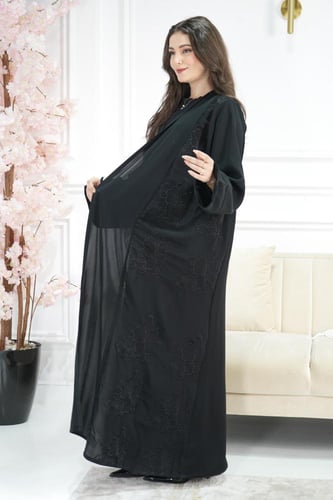 عباية جوانب تطريز أسود – تصميم أنيق عملي