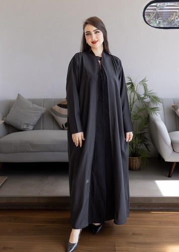 عباية كريب أمام بكس شاكيراء بحريني – فاخرة وعملية