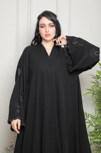 عباية كلوش تطريز ورد مخرم فاخر ولمسة أنثوية راقية