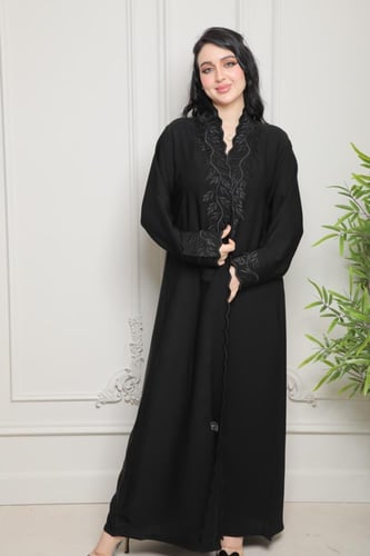 عباية انترنت كوري بتطريز حلوزني فاخر وأناقة خالدة